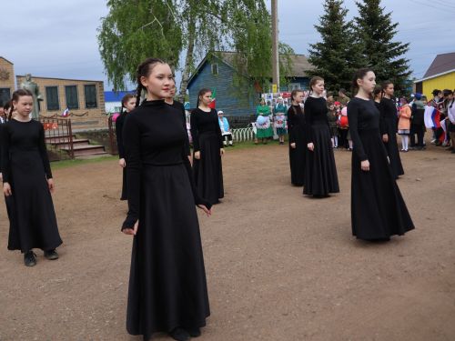 Бүген Такталачык халкы Бөек Җиңү алып килгән 400 батырын искә алды