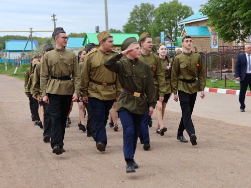 Бүген Такталачык халкы Бөек Җиңү алып килгән 400 батырын искә алды