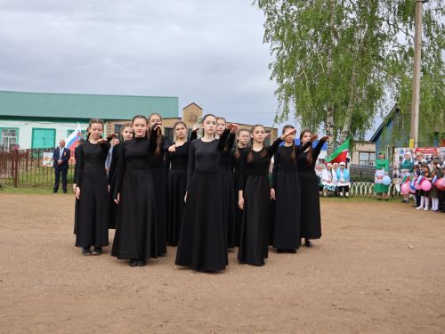 Бүген Такталачык халкы Бөек Җиңү алып килгән 400 батырын искә алды