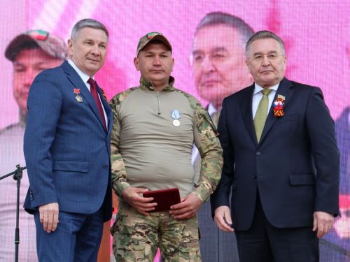 Бөек Җиңү бәйрәмендә Актаныш батырлары «Батырлык ордены» белән бүләкләнде