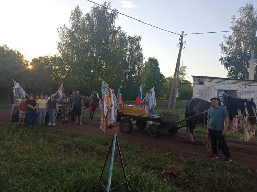 Хуш киләсең, Сабантуй: Иске Богады авылында бәйрәм бүләге җыйдылар