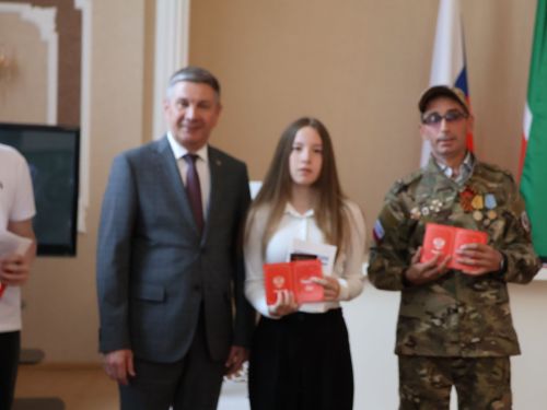 Бүген паспорт алгач, үземне Россиянең чын гражданы итеп хис иттем!