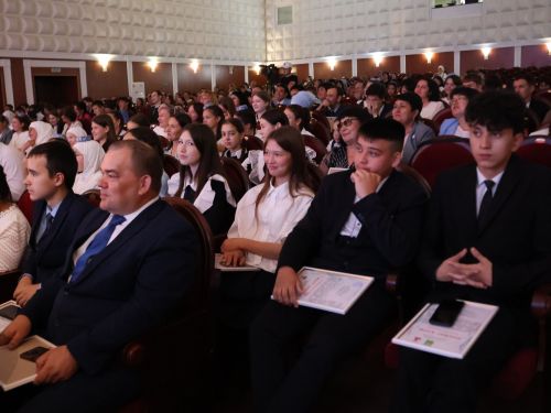 Олимпиада хәрәкәте Гран-приена сәләтле балалар өчен гуманитар гимназия лаек булды (фотолар)