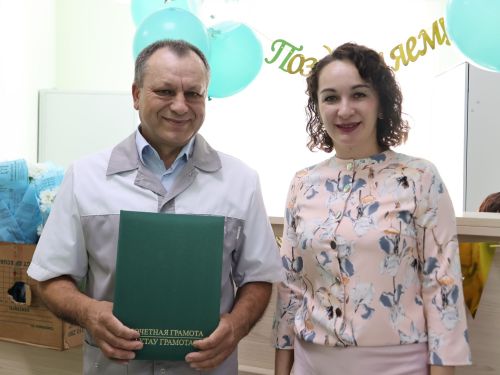 Бәйрәмегез белән: «Стоматолог» җәмгыятенең медицина хезмәткәрләрен Актаныш районы җитәкчелеге котлады