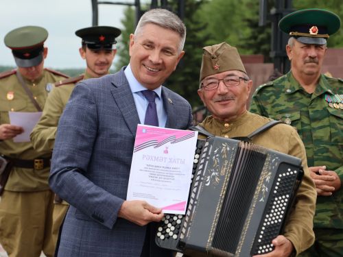 Җиңүләребез «Җиңү Байрагы»ннан килә