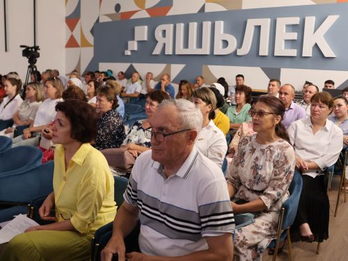 Балигъ булмаган балалар һәм аларның хокукларын яклау комиссиясенең киңәйтелгән утырышында: Балаларыбызны саклыйк!