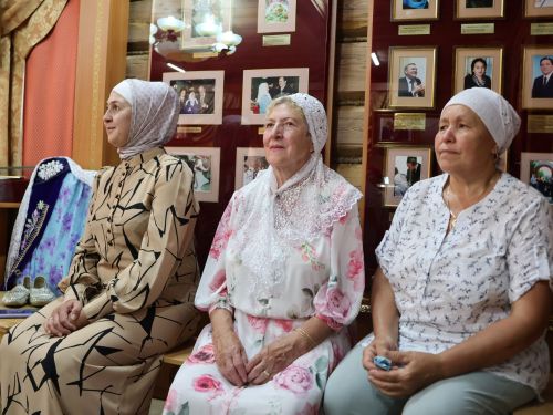 Татарстанның Беренче Президенты Минтимер Шәймиевнең беренче укытучысы Хәдичә Әхмәдуллинаның тууына 100 ел