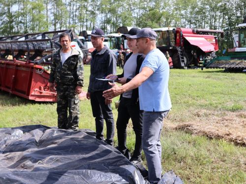 Актанышта «Комбайннар парады» уза