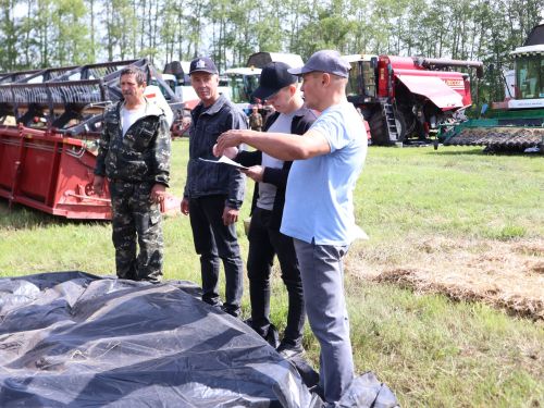 Актанышта «Комбайннар парады» уза