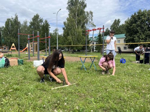 Татарстанда җәй: Актанышның яшь гаиләләре «Гаиләм-җылы учагым» ишегалды бәйрәмендә ял итте