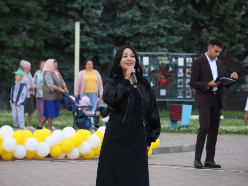 Гаилә, мәхәббәт һәм тугрылык көненә багышланган концерттан безнең репортаж