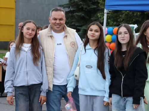 Гаилә, мәхәббәт һәм тугрылык көненә багышланган концерттан безнең репортаж