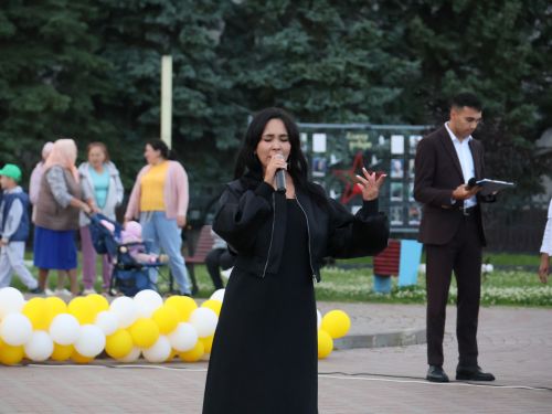 Гаилә, мәхәббәт һәм тугрылык көненә багышланган концерттан безнең репортаж