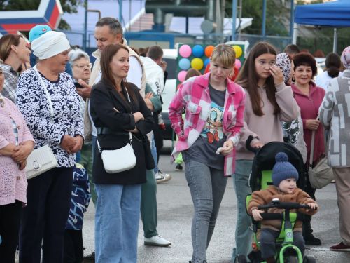 Гаилә, мәхәббәт һәм тугрылык көненә багышланган концерттан безнең репортаж