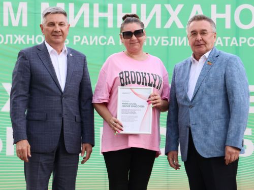 Актанышта «Безнең ишегалды» программасының биш еллыгын бәйрәм иттеләр