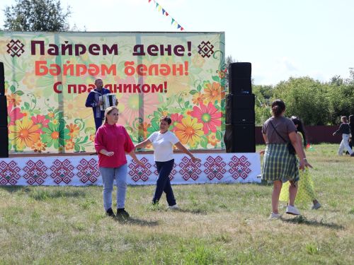 Батырлар авылы Мари Суыксуында иң-иңнәрне олыладылар