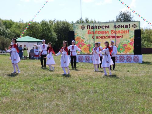 Батырлар авылы Мари Суыксуында иң-иңнәрне олыладылар