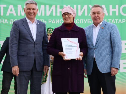 Актанышта «Безнең ишегалды» программасының биш еллыгын бәйрәм иттеләр