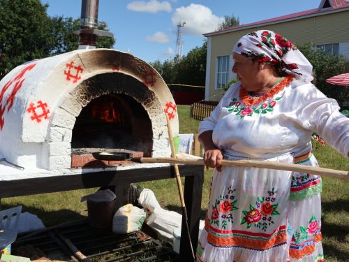 Батырлар авылы Мари Суыксуында иң-иңнәрне олыладылар