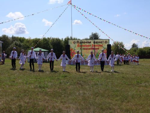 Батырлар авылы Мари Суыксуында иң-иңнәрне олыладылар