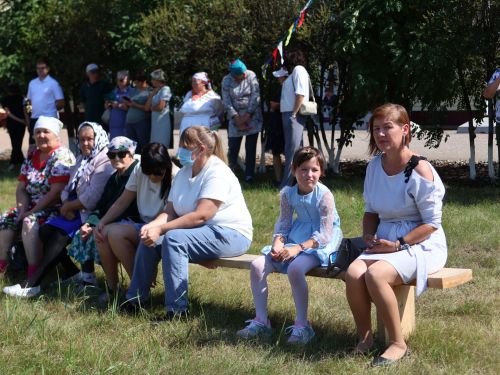 Батырлар авылы Мари Суыксуында иң-иңнәрне олыладылар