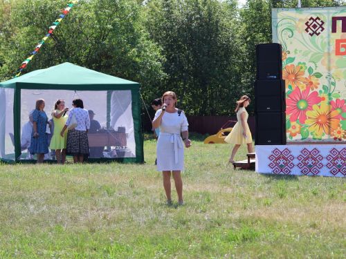 Батырлар авылы Мари Суыксуында иң-иңнәрне олыладылар