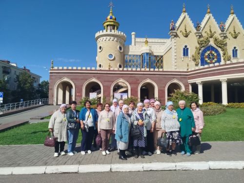 Татарстан көне алдыннан Татар Ямалысы китап сөючеләре Казанга сәяхәткә барды
