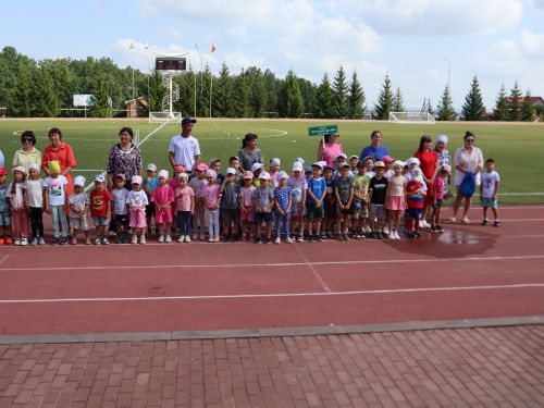 Сәламәтлек эстафетасы: Актанышның яшь спортчылары җиңел атлетика буенча Россия беренчелегенә теләктәш!