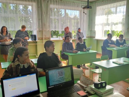 Волонтерлык мәктәптән башлана: «ФОРПОСТ» белгечләре Күҗәкә һәм Иске Кормаш мәктәбе укучылары белән очрашты