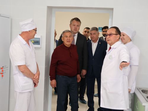 Рөстәм Миңнеханов Актаныш хастаханәсенең кабул итү-диагностика бүлеген ачты