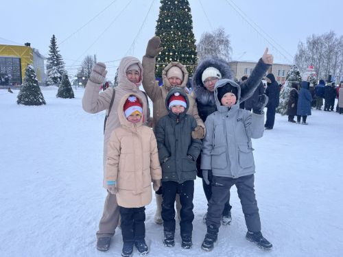 Бар кешегә дә уңыш, сәламәтлек, балаларының куанычын күреп, озын гомер кичерергә язсын!