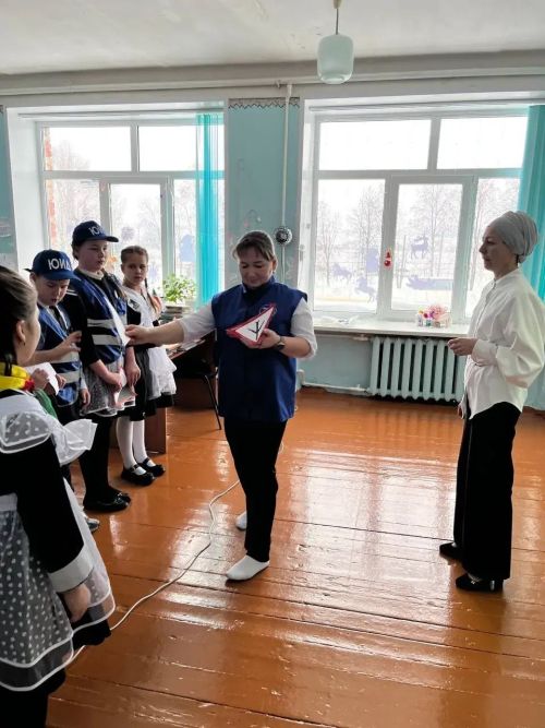 Богады мәктәбендә юл йөрү кагыйдәләрен өйрәнүгә игътибар зур!