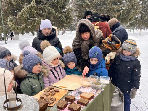 Ленинградны фашистлар блокадасыннан тулысынча азат итүгә 82 ел