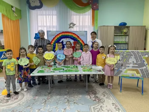 «Алтынчәч» балалар бакчасында нәни блогерлар юл йөрү кагыйдәләрен өйрәнде