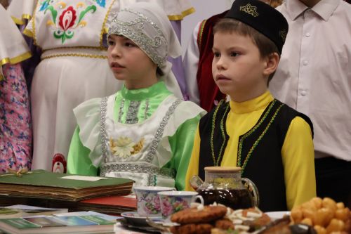 «Эхо веков в истории семьи — Тарихта без эзлебез» шәҗәрә бәйрәменнән безнең фотолар