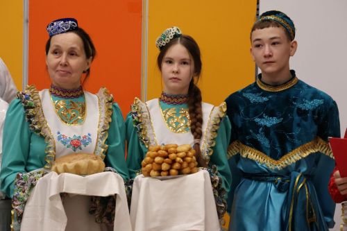 «Эхо веков в истории семьи — Тарихта без эзлебез» шәҗәрә бәйрәменнән безнең фотолар