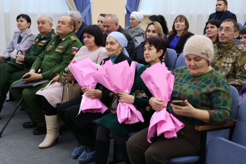 Каһарман анасы