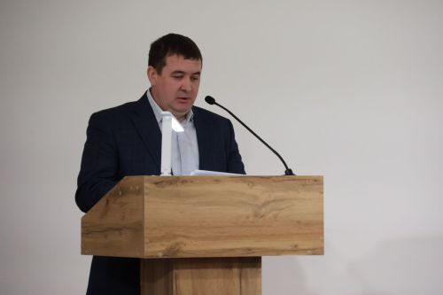 Актаныш районында «Яшьлек» яшьләр үзәгендә гражданнар җыены узды