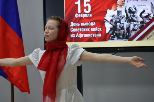 Фоторепортаж: Актанышның 2 нче мәктәбендә Әфганстаннан Совет гаскәрләрен чыгару көненә багышланган патриотик чара