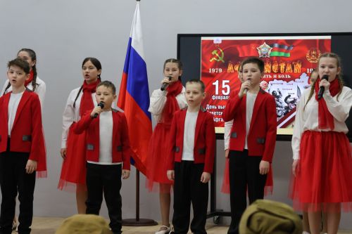 Фоторепортаж: Актанышның 2 нче мәктәбендә Әфганстаннан Совет гаскәрләрен чыгару көненә багышланган патриотик чара