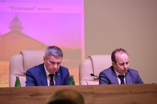 Актаныш районында «Яшьлек» яшьләр үзәгендә гражданнар җыены узды