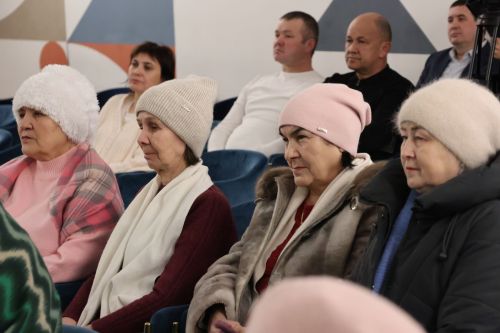 Актаныш районында «Яшьлек» яшьләр үзәгендә гражданнар җыены узды