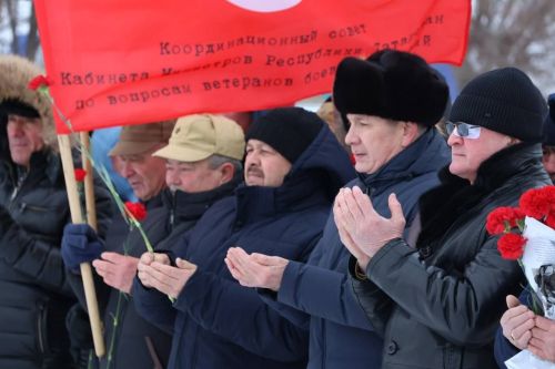 Җиңү паркында Совет гаскәрләрен Әфганстаннан чыгарылуга 37 ел тулуга багышланган тантаналы митинг узды