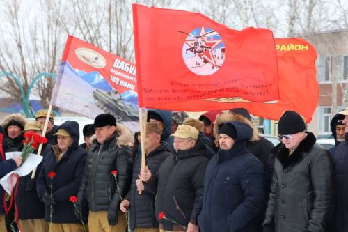 Җиңү паркында Совет гаскәрләрен Әфганстаннан чыгарылуга 37 ел тулуга багышланган тантаналы митинг узды