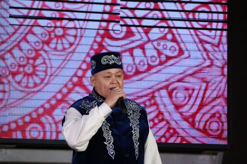 Роберт Сәләхиевне искә алу чарасыннан безнең фотолар