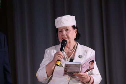 Роберт Сәләхиевне искә алу чарасыннан безнең фотолар