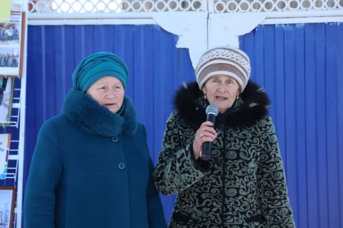 Роберт Сәлахиев исеме күңелләрдә мәңге калачак: Татар Суыксуы авылында мемориаль такта ачылды