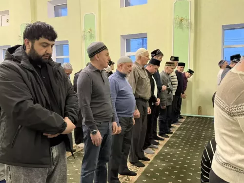 Казандагы Актаныш якташлар җәмгыяте җитәкчесе Вәсим Вахитов туган ягында ифтар мәҗлесе оештырды