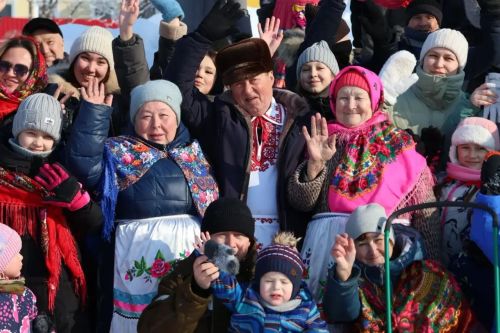 Хуш киләсең, көләч яз: Мари Суыксуында узган Уйярня бәйрәменнән безнең репортаж