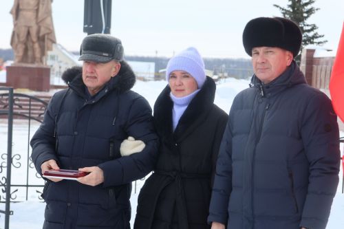 Махсус хәрби операциядә катнашкан өч райондашыбыз Ватанны саклаучылар көнендә дәүләт бүләкләренә лаек булды